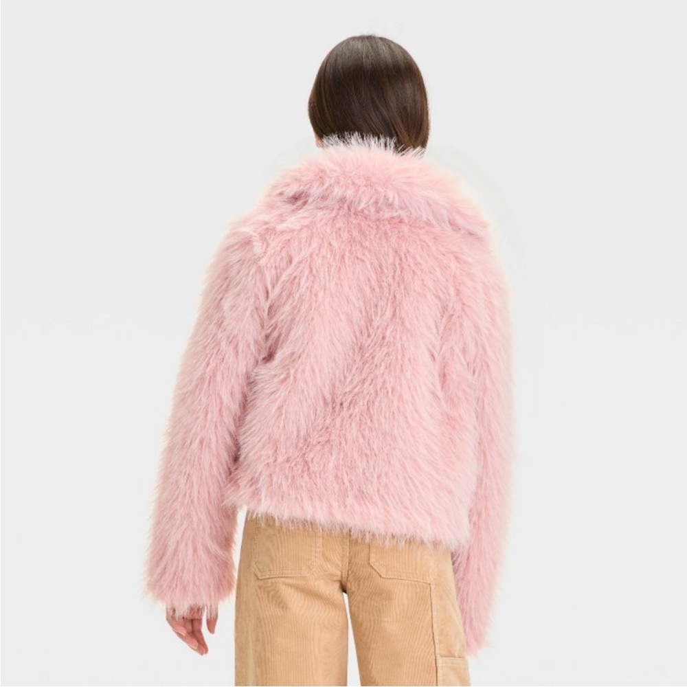 Girl’s Short Faux Fur Pink Jacket NWT - Picture 2 of 6